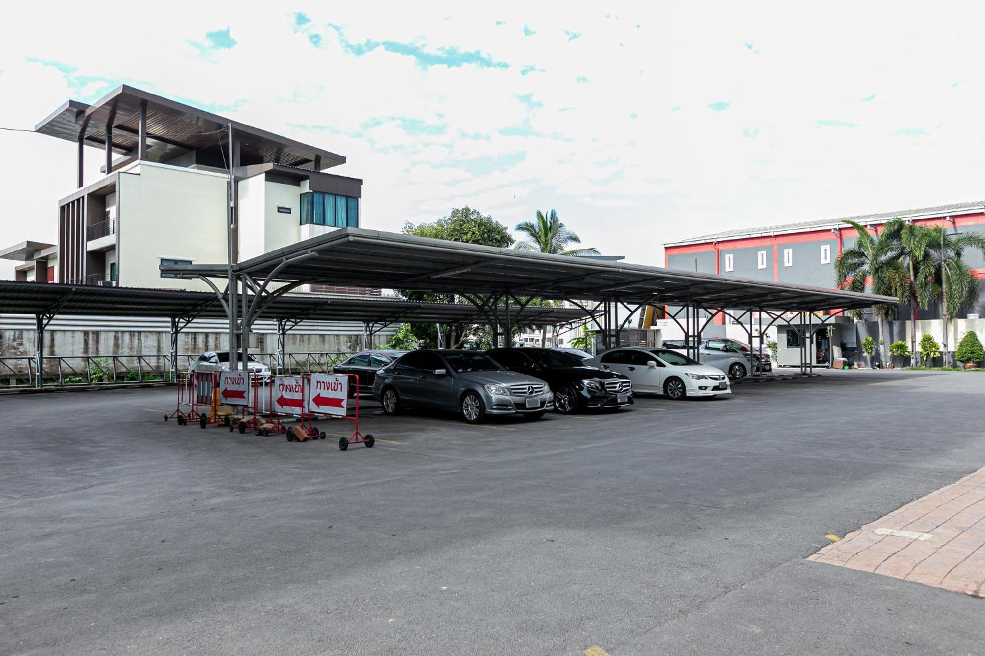 Grand Ratchapruek Hotel Pak Kret Exteriör bild
